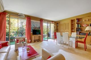 Exclusive 106 m2 with terrace avenue Raphaël - París - 0