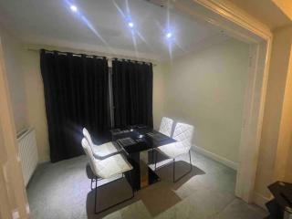 Lovely Detached house in lovely location - West Drayton - 6