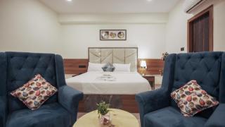 Radhe Suites - 8