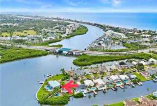 Guest suite - Waterfront -Pool & Hot tub- Walk to Beach - Clearwater Beach - 6