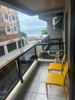 APARTAMENTO, MEIA PRAIA, 20 METROS DO MAR. - Itapema - 0