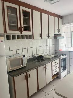 APARTAMENTO, MEIA PRAIA, 20 METROS DO MAR. - Itapema - 7