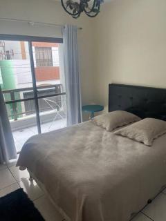 APARTAMENTO, MEIA PRAIA, 20 METROS DO MAR. - Itapema - 5