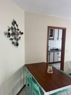 APARTAMENTO, MEIA PRAIA, 20 METROS DO MAR. - Itapema - 2