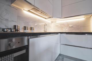 Silver Dream House - 5