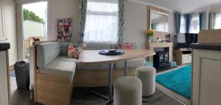 Sunflower Lodge, Lido Leisure Park, Knaresborough - Knaresborough - 1