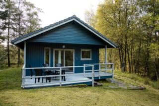 Otter with mountain view and enclosed decking - 8