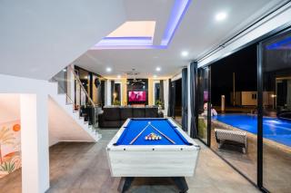 BOSS Luxury PoolVilla Pattaya Bang Saray Beach 8 Bedrooms - 3