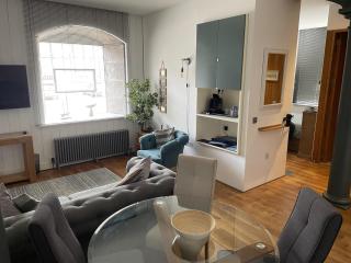 Cozy Coastal Apartment - Plymouth - 0