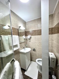 Hotel Marina 2 - Bucharest - 7