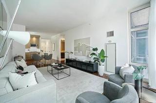 Times Square Penthouse - 2