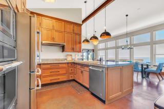 Dream Weaver House with Hot Tub and Ocean View! - Manchester - 2