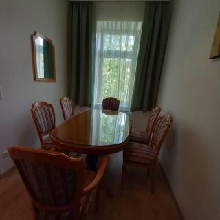 Altbauwohnung neu saniert - für Familien geeignet - Wenen - 2