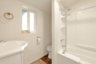 The Weekender- Adorable Modern Chic Cottage - 5
