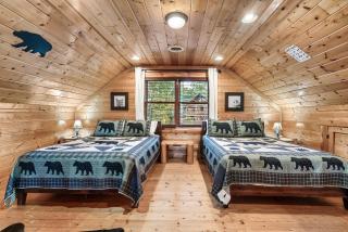 Epic Mountain Views, Hot Tub, Game Room, Sleeps 10 - 4