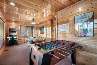 Epic Mountain Views, Hot Tub, Game Room, Sleeps 10 - 5