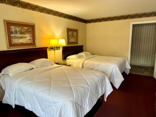 The Stratton Inn - 3