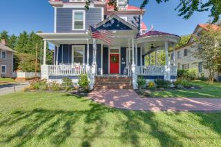 Danville Retreat with Hot Tub and Cozy Fireplace! - Danville - 8