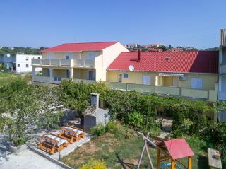 Apartments Milorad M - Lopar - 1