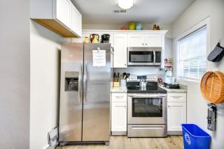 Hampton Home with Grill Less Than 1 Mi to Beach! - 2