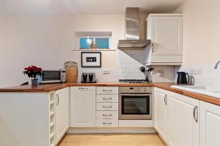 Park Place Court - Close to Beach with Parking - 4