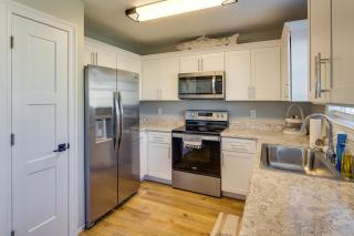 Family-Friendly PCB Vacation Rental, Walk to Beach - Panama City Beach - 2