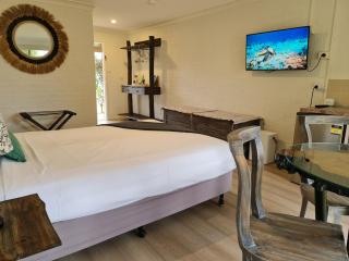 Vacy Village Lodge - 1