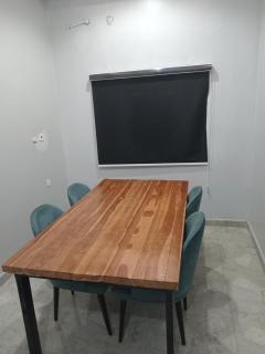 OD-V!CK'S CLASSIC, Wuse 2 extension, upscale Jahi district WiFi,24hr power,security, dstv - Abuja - 5