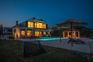 Luxury villa with a swimming pool Vrpolje, Sibenik - 21843 - 0