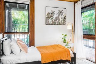 Bangalleys - beachside retreat with large pool - Suffolk Park - 5