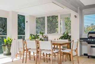 Beachcomber Blue - beachfront villa with pool - 3