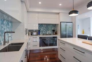 Camellia House - Elevator Access, Swimming, and Spa Pools - 3