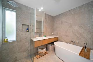 Byron Sunrise - 4 BR retreat with heated pool - Byron Bay - 3