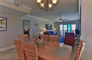 Destin Towers 143- Beach Front 2BR - Destin - 1