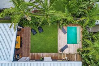 Melaleuca - luxury 4BR retreat with pool - Suffolk Park - 0