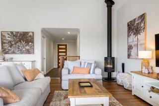 Mulivista - spacious home with ocean views & pool - Suffolk Park - 9