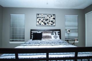 ZEN'S Retreat - North Little Rock - 0