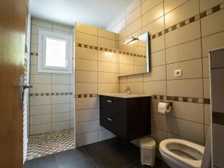 Chalet 3 chambres, balcon, parking, animaux admis, 8 pers. - FR-1-676-72 - 2