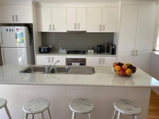 Twin Beaches Retreat Cowes - Cowes - 3