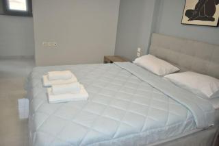 Modern Luxury Suite - 6