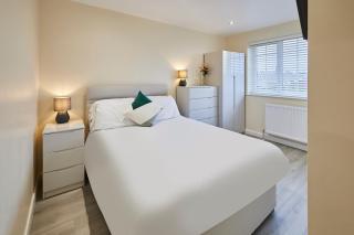 Host & Stay - Violet's View - 8