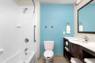 Comfort Suites Lake City - 8