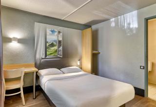 B&B HOTEL Clermont-Ferrand Le Brézet Aéroport - Clermont-Ferrand - 8