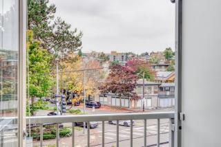 Wallingford jr 1br w rooftop nr bars SEA-639 - 7