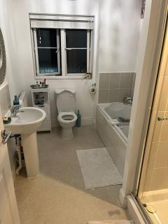 Cosy room away from home - Yate - 1