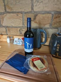 The Pudding Stop - Bakewell - Free Parking - 2