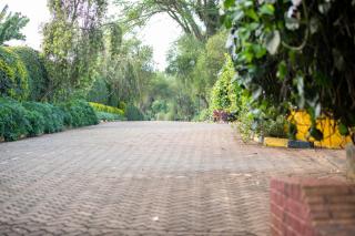 Gatimene Gardens Hotel - 1