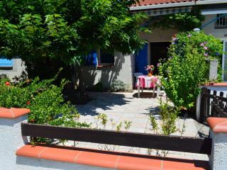 Maison 2 pièces avec mezzanine, proche plage, terrasse, parking, animaux acceptés, Argelès-sur-Mer - FR-1-225-716 - Argelès-sur-Mer - 0