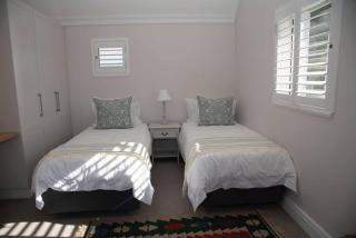 Waterfront- C25 Knysna Quays with pool - 3