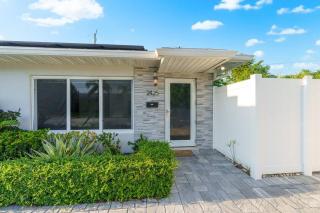 Renovated + 2MI from Beach + Heated Pool +Grill - Fort Lauderdale - 7